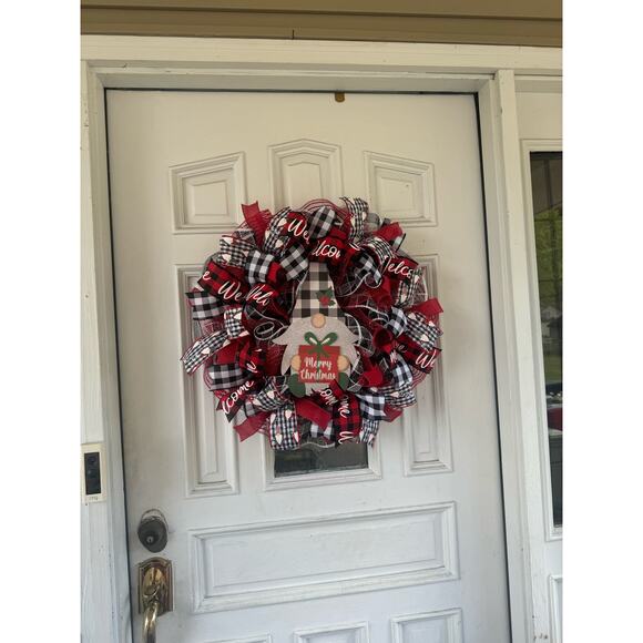 Christmas Gnome Wreath Buffalo Plaid ‘Merry Christmas’ Farmhouse Holiday Décor - Picture 8 of 8